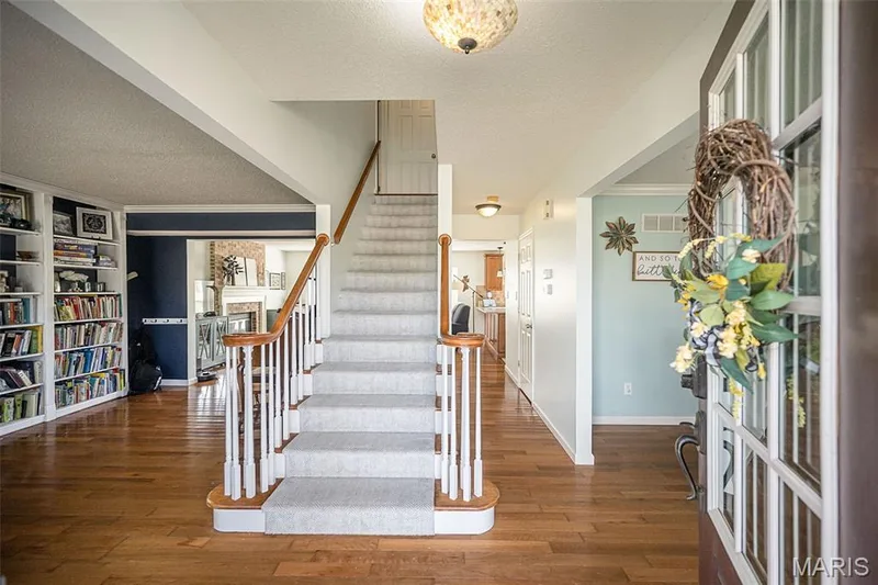 4863 Greenburg Drive, St Peters, MO 63304 — listing photo 5 of 63