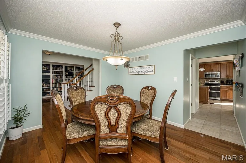 4863 Greenburg Drive, St Peters, MO 63304 — listing photo 12 of 63