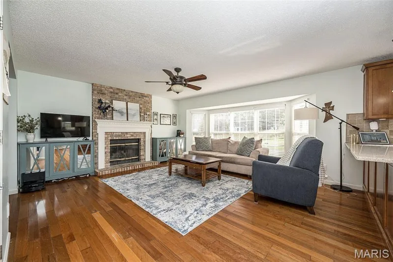 4863 Greenburg Drive, St Peters, MO 63304 — listing photo 14 of 63