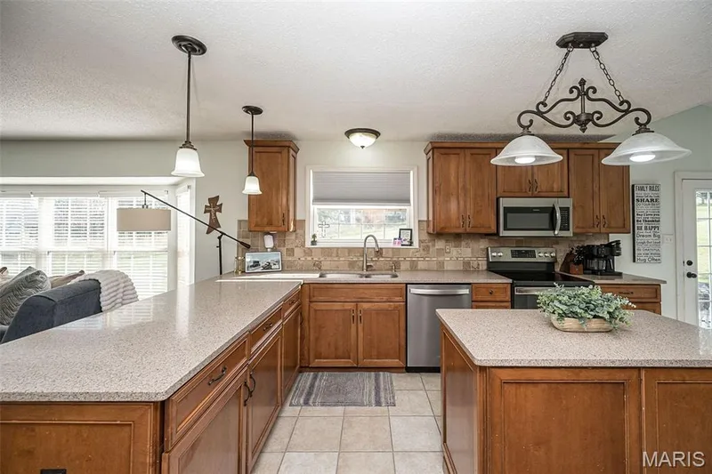 4863 Greenburg Drive, St Peters, MO 63304 — listing photo 20 of 63