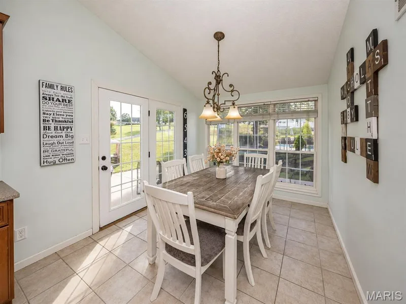 4863 Greenburg Drive, St Peters, MO 63304 — listing photo 25 of 63