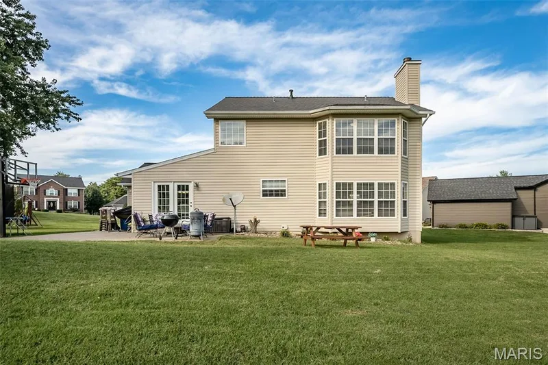 4863 Greenburg Drive, St Peters, MO 63304 — listing photo 59 of 63
