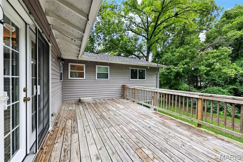 11 Highland Drive, St Charles, MO 63303 — listing photo 17 of 42