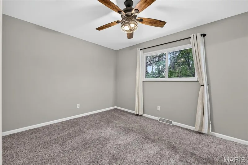 11 Highland Drive, St Charles, MO 63303 — listing photo 20 of 42