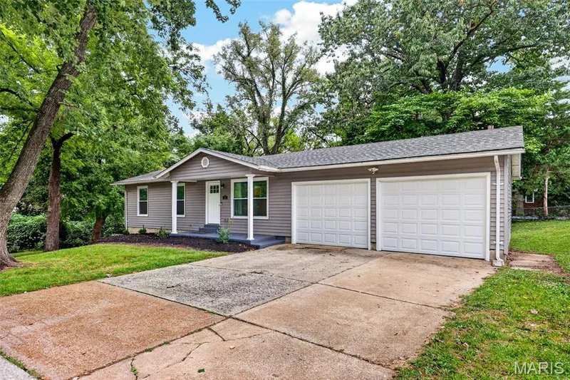 11 Highland Drive, St Charles, MO 63303 — listing photo 40 of 42