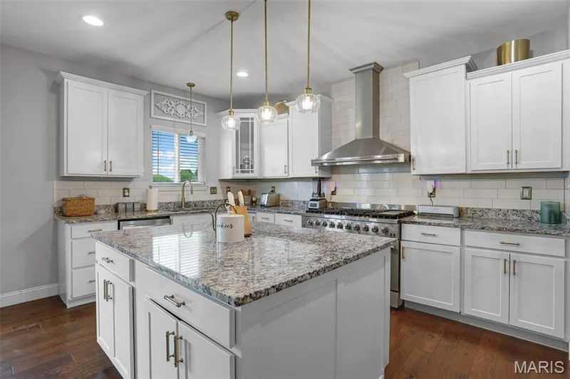 809 Grant Park Court, Wentzville, MO 63385 — listing photo 11 of 40
