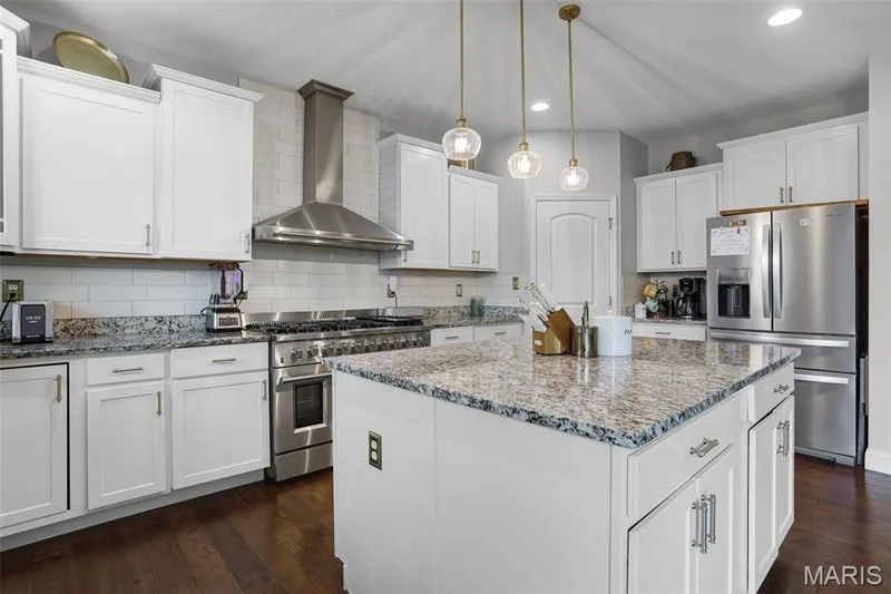 809 Grant Park Court, Wentzville, MO 63385 — listing photo 12 of 40