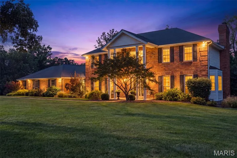 9 Clarkson Farm Drive, Chesterfield, MO — listing photo 1