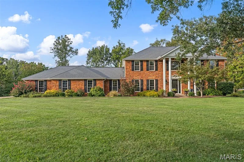 9 Clarkson Farm Drive, Chesterfield, MO 63017 — listing photo 4 of 91