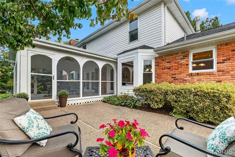 9 Clarkson Farm Drive, Chesterfield, MO 63017 — listing photo 31 of 91