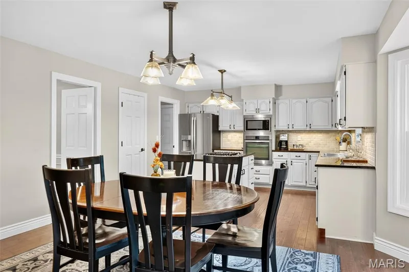 9 Clarkson Farm Drive, Chesterfield, MO 63017 — listing photo 38 of 91