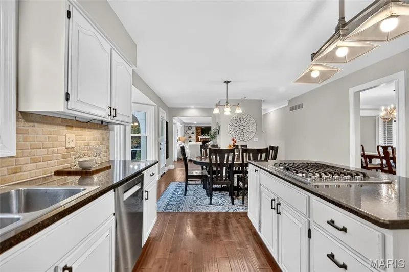 9 Clarkson Farm Drive, Chesterfield, MO 63017 — listing photo 45 of 91