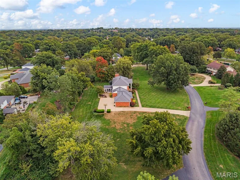 9 Clarkson Farm Drive, Chesterfield, MO 63017 — listing photo 80 of 91