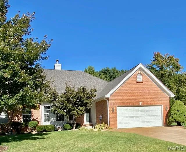1792 Buckingham Green Court, St Charles, MO — listing photo 1