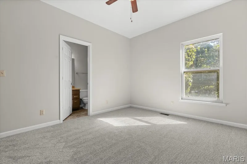 Bedroom #2 En Suite — 16 Regatta Bay Court, Lake St. Louis, MO 63367