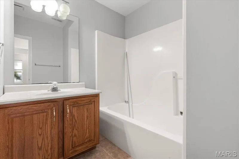 Lower Level full bath — 16 Regatta Bay Court, Lake St. Louis, MO 63367