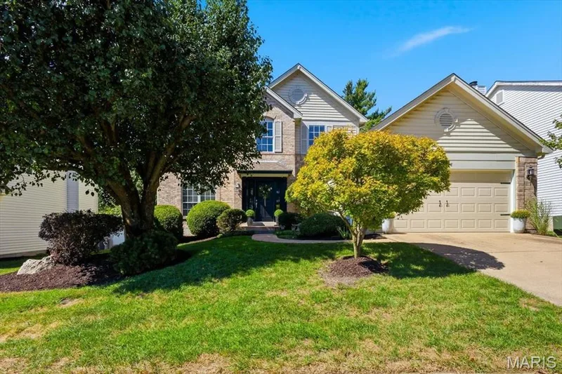 16948 Kingstowne Place Drive, Wildwood, MO 63011 — listing photo 1 of 50