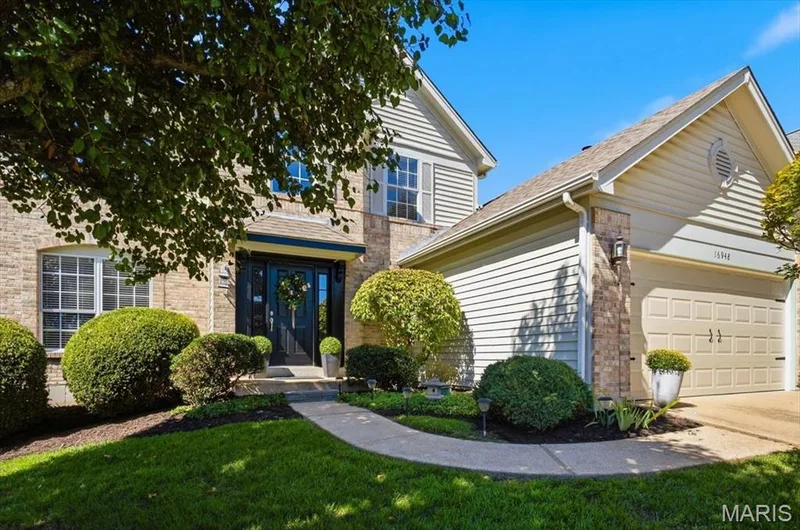 16948 Kingstowne Place Drive, Wildwood, MO 63011 — listing photo 2 of 50