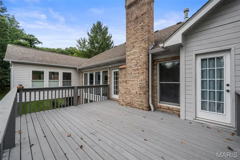 17026 Kimwood Court, Chesterfield, MO 63005 — listing photo 38 of 43