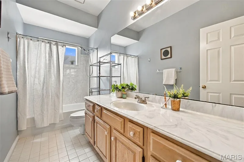 17026 Kimwood Court, Chesterfield, MO 63005 — listing photo 24 of 43