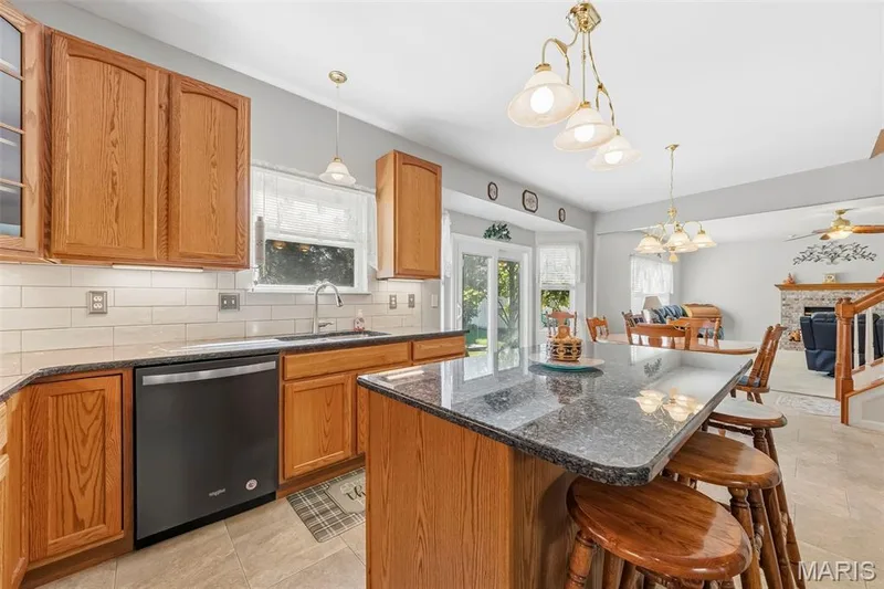 559 John Meyer Drive, St Charles, MO 63304 — listing photo 7 of 65