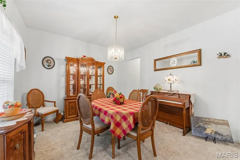 559 John Meyer Drive, St Charles, MO 63304 — listing photo 19 of 65