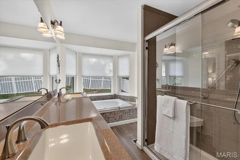 14904 Jockey Club Drive, Chesterfield, MO 63017 — listing photo 22 of 32
