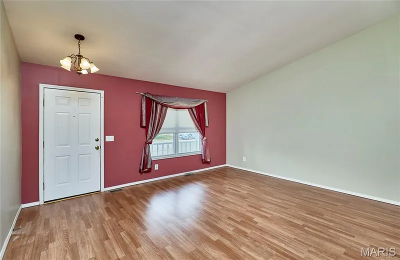 1270 Poseidon Court, St Peters, MO 63376 — listing photo 6 of 67