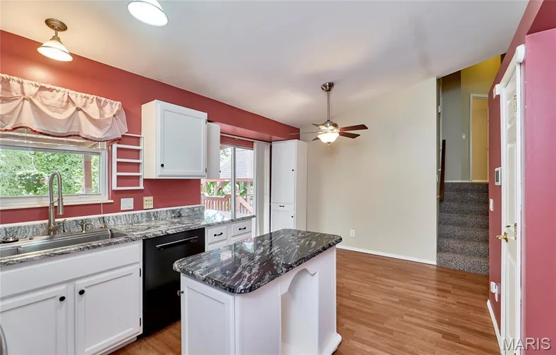 1270 Poseidon Court, St Peters, MO 63376 — listing photo 16 of 67