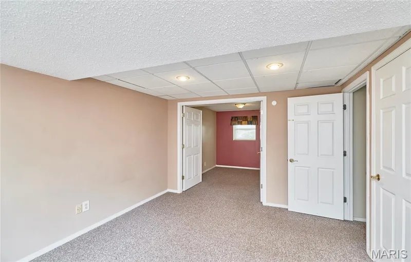 1270 Poseidon Court, St Peters, MO 63376 — listing photo 34 of 67