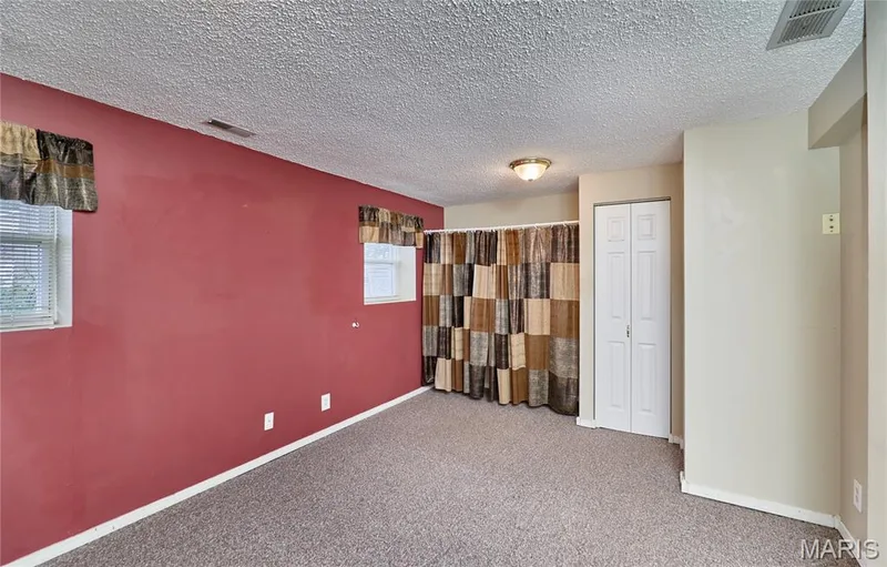 1270 Poseidon Court, St Peters, MO 63376 — listing photo 37 of 67