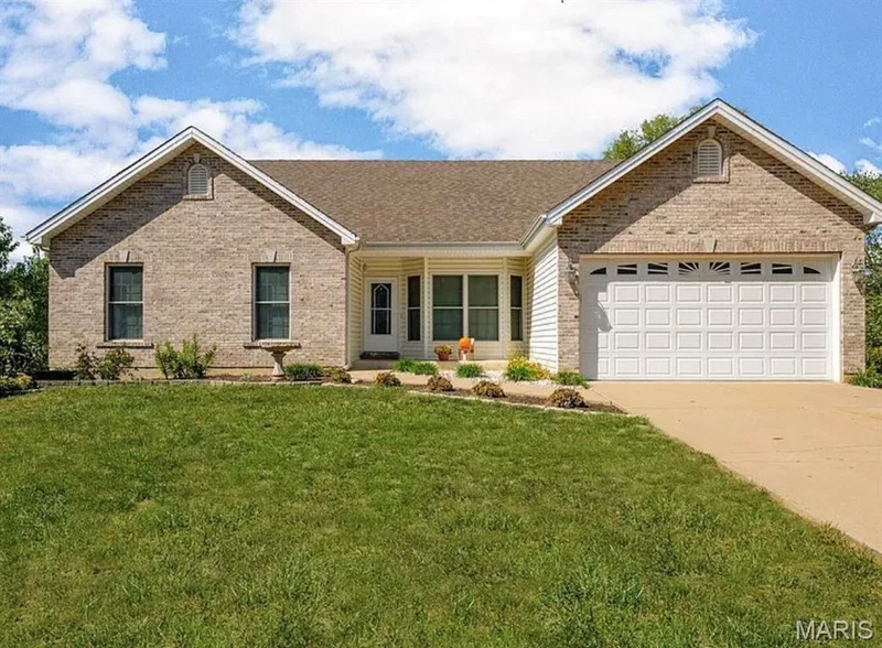 34 Saint Nicholas Court, St Charles, MO — listing photo 1