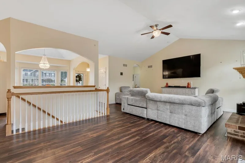 34 Saint Nicholas Court, St Charles, MO 63366 — listing photo 9 of 48