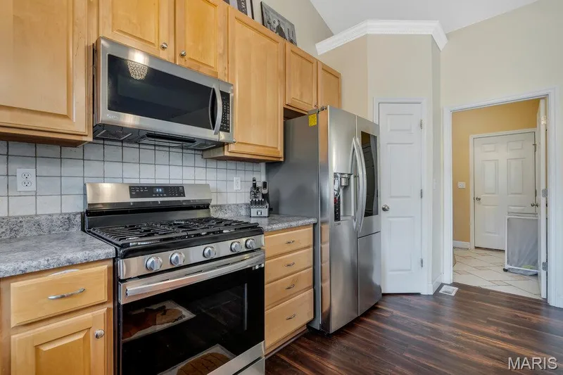 34 Saint Nicholas Court, St Charles, MO 63366 — listing photo 10 of 48