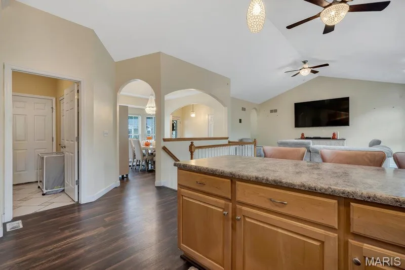 34 Saint Nicholas Court, St Charles, MO 63366 — listing photo 11 of 48