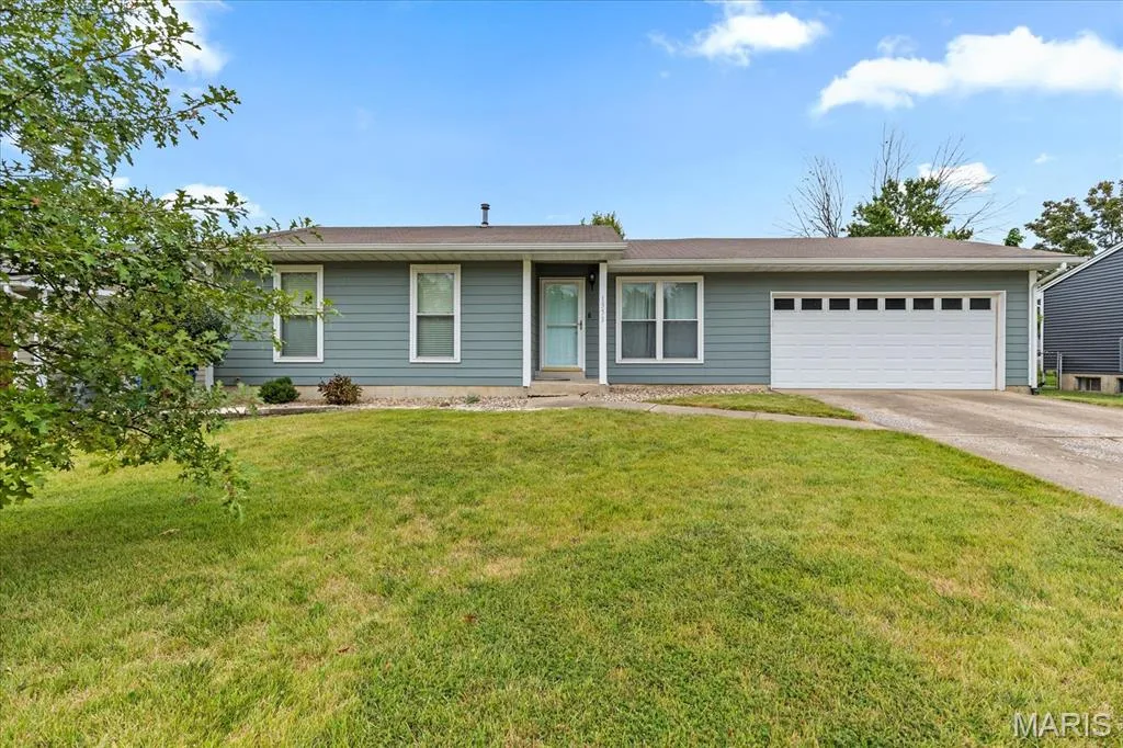 1353 Osage MeadowsYour new home! — 1353 Osage Meadows Drive, O'Fallon, MO 63366
