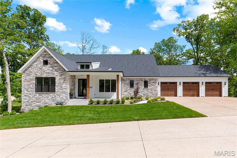218 Ella Rose Lane, St Charles, MO — listing photo 1