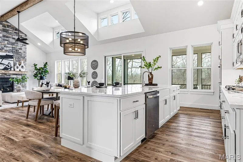 218 Ella Rose Lane, St Charles, MO 63304 — listing photo 15 of 57