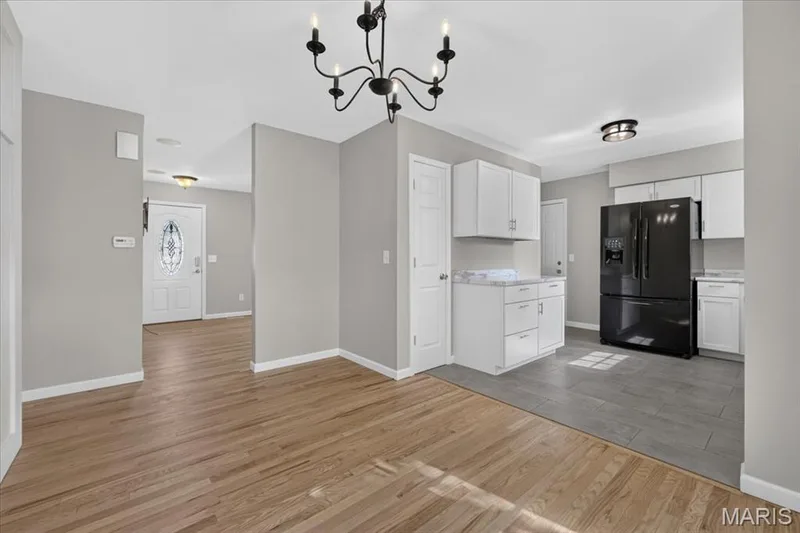 1008 N Duchesne Drive, St Charles, MO 63301 — listing photo 13 of 48