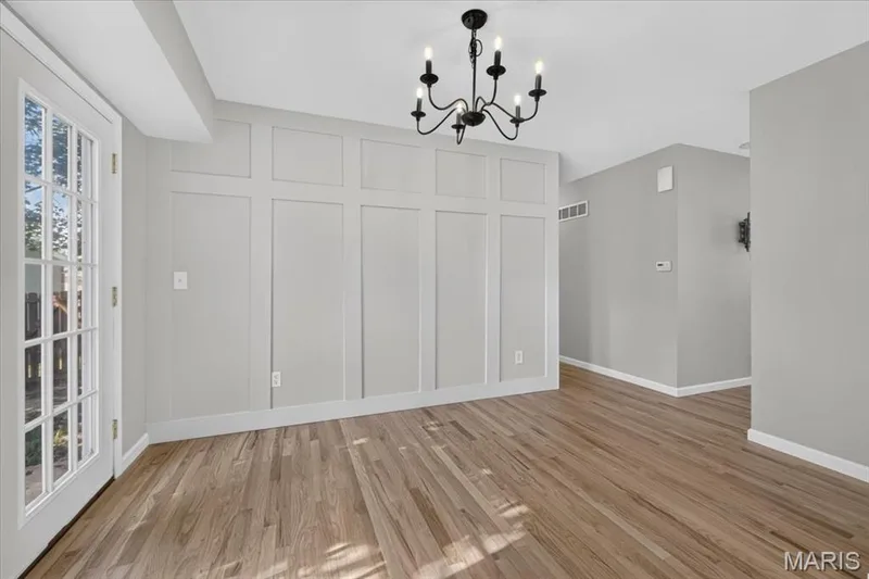 1008 N Duchesne Drive, St Charles, MO 63301 — listing photo 14 of 48