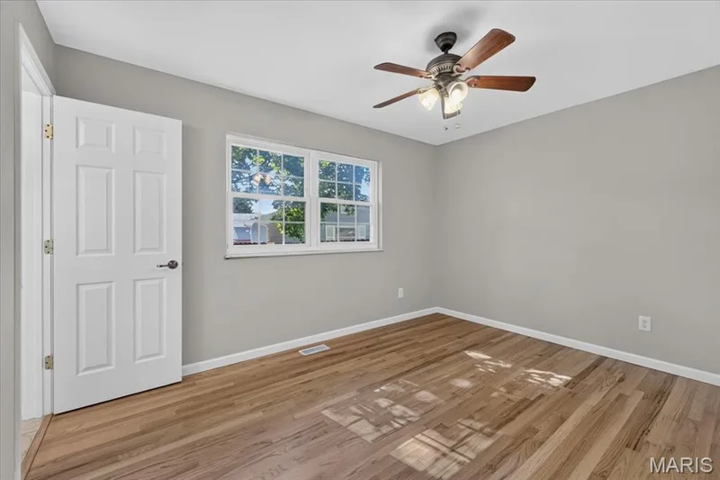 1008 N Duchesne Drive, St Charles, MO 63301 — listing photo 20 of 48