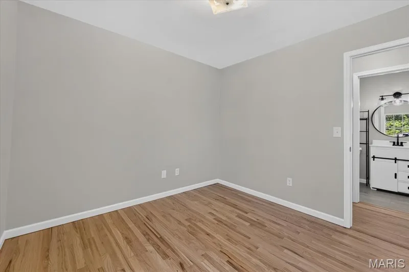 1008 N Duchesne Drive, St Charles, MO 63301 — listing photo 28 of 48
