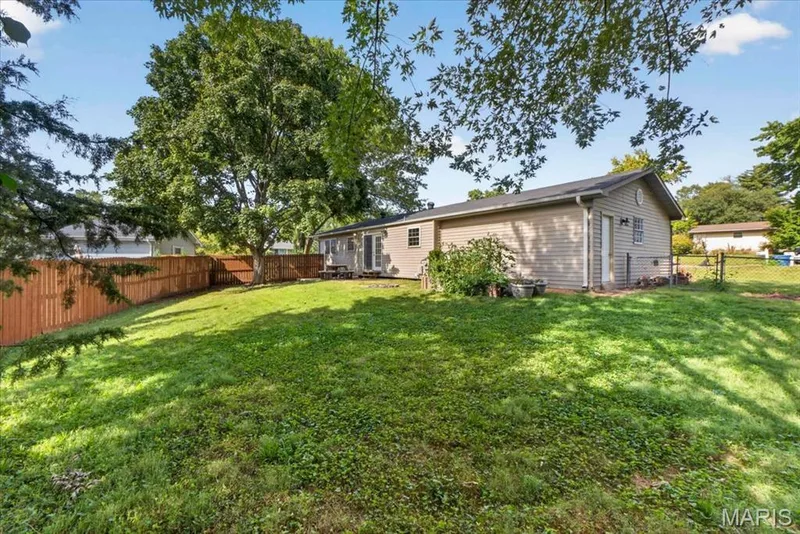 1008 N Duchesne Drive, St Charles, MO 63301 — listing photo 38 of 48
