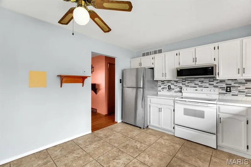 5 Oak Drive, St Peters, MO 63376 — listing photo 5 of 19