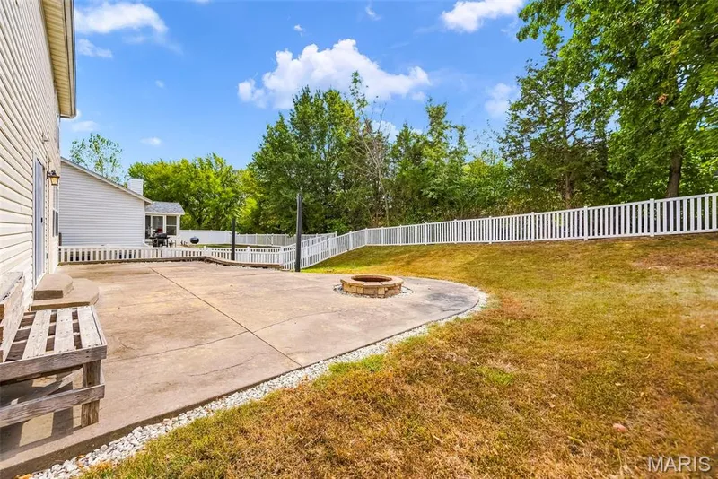 Built in fire pit — 242 Ashford Oaks Drive, Wentzville, MO 63385