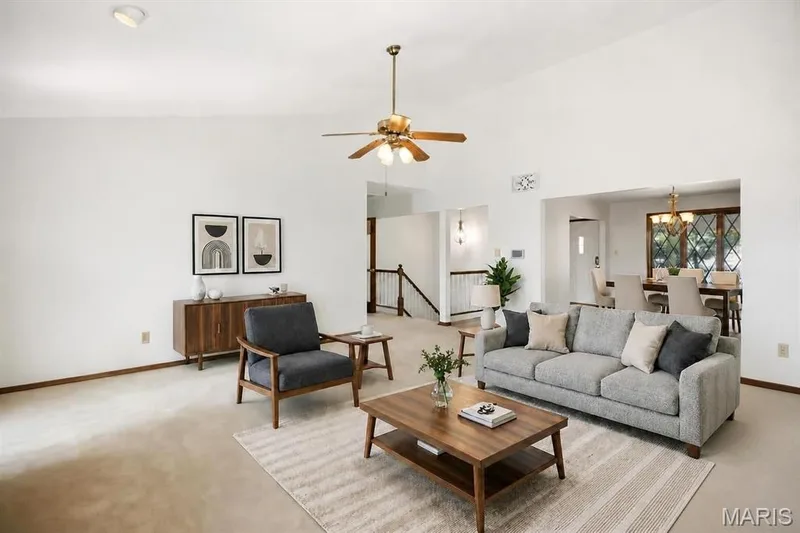 Virtually staged — 2 Rockwood Forest Glen, Wildwood, MO 63025