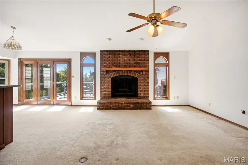 Includes vaulted ceilings and plenty of views. — 2 Rockwood Forest Glen, Wildwood, MO 63025