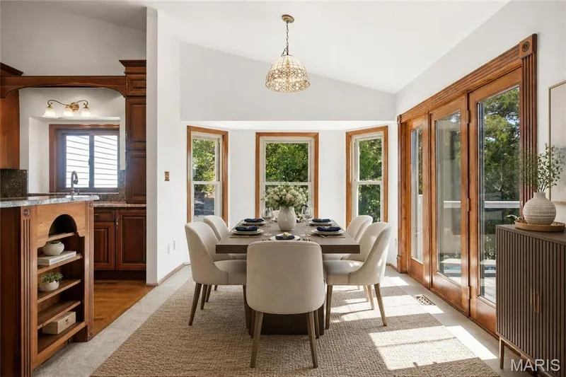 Virtually staged — 2 Rockwood Forest Glen, Wildwood, MO 63025