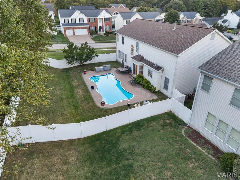 3552 Sutton Drive, St Charles, MO 63301 — listing photo 4 of 53