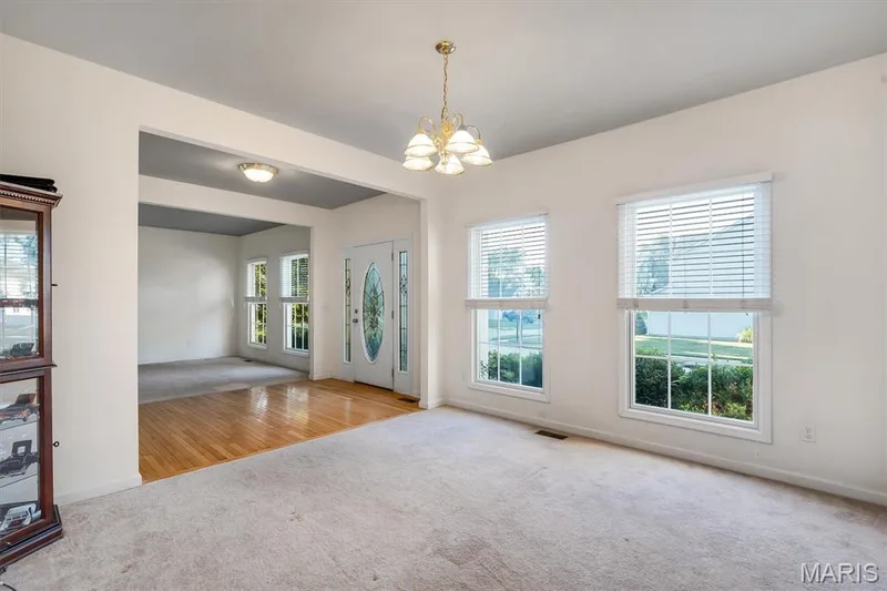 3552 Sutton Drive, St Charles, MO 63301 — listing photo 11 of 53